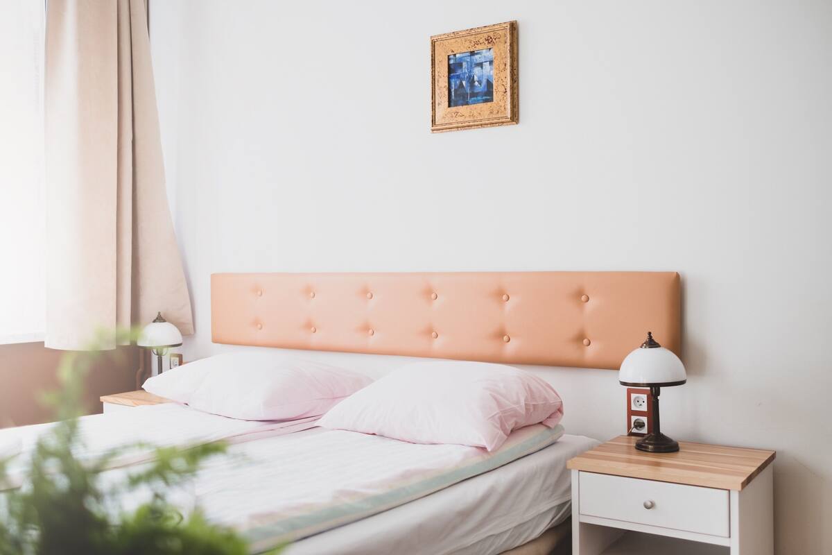 ห้องคอมฟอร์ทดับเบิล, 1 ห้องนอน (7) | โต๊ะทำงาน, ห้องเก็บเสียง, เตารีด/โต๊ะรีดผ้า, Wi-Fi ฟรี