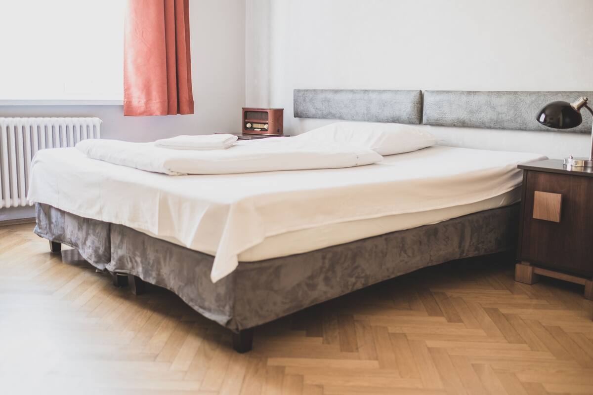 ห้องอีโคโนมีดับเบิลหรือทวิน, 1 ห้องนอน (6B) | โต๊ะทำงาน, ห้องเก็บเสียง, เตารีด/โต๊ะรีดผ้า, Wi-Fi ฟรี