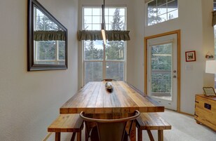 Condo, 2 Bedrooms | Dining