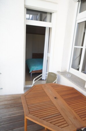 Deluxe Apartment, 2 Bedrooms, Garden Area (Apt 1 - 84qm) | Terrace/patio - 3 wunderschöne Ferienwohnungen Kornhoff (Naumburg)
