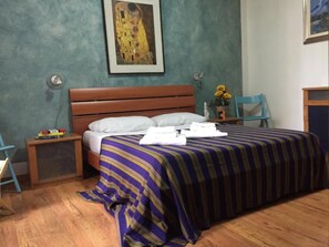 Apartment, 1 Schlafzimmer, Balkon, Zwischengeschoss | 1 Schlafzimmer, kostenloses WLAN, Bettwäsche