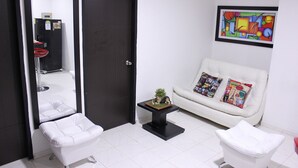 Apartment, 2 Bedrooms | Living area | Flat-screen TV - Hostel Mana (Cali)