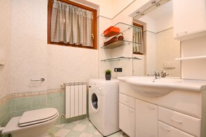 Apartment, 1 Bedroom, Balcony, Resort View | Bathroom | Shower, free toiletries, hair dryer, bidet