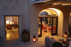 Lobby sitting area - Le Capase Resort (Santa Cesarea Terme)
