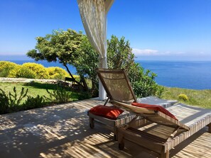 Deluxe Double or Twin Room, Balcony, Sea View | Teres/patio