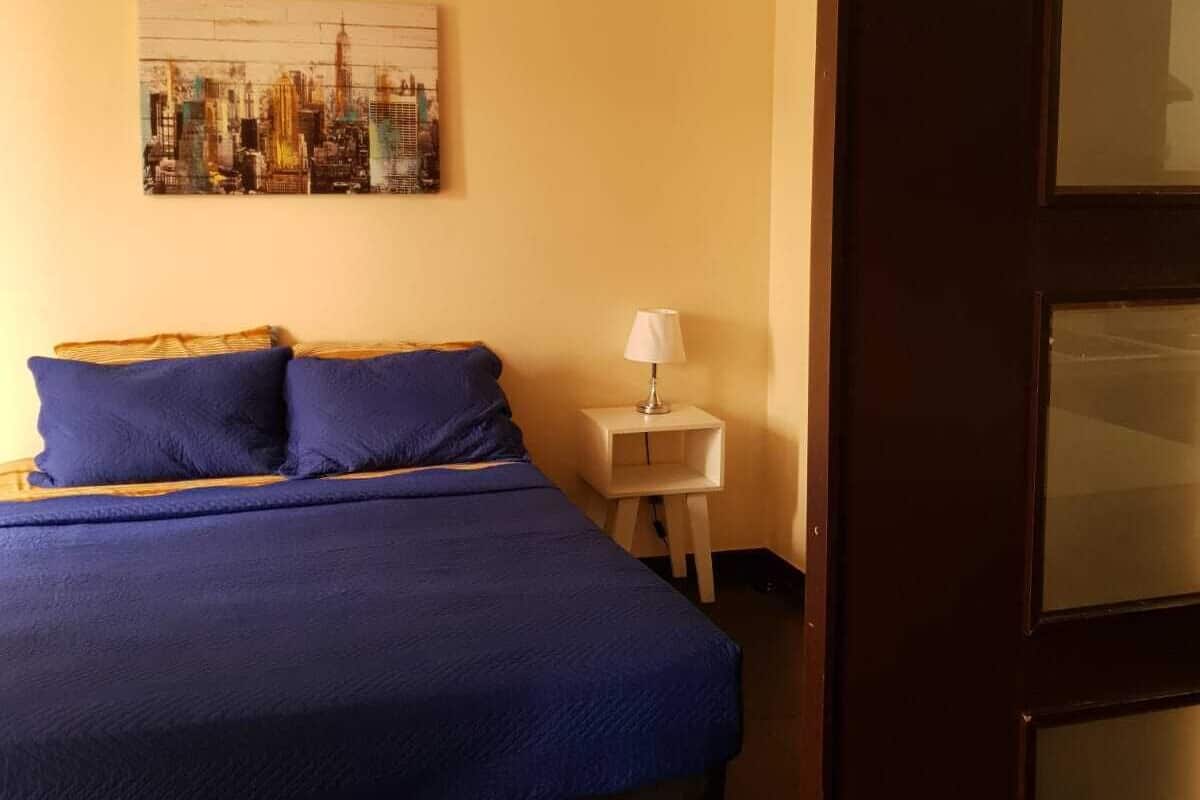 2 bedrooms, premium bedding, down comforters, individually decorated