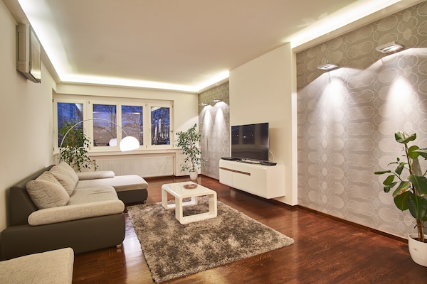 Exclusive Apartment, Non Smoking, River View