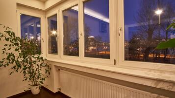 Appartement Exclusif, non-fumeur, vue fleuve | Vue de la chambre