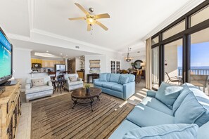 Condo clásico, 3 habitaciones, balcón, vista al océano | Sala de estar