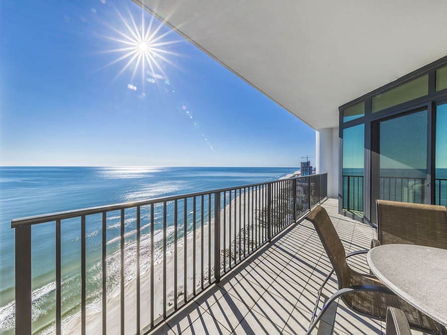 Apartamento clásico, 3 habitaciones, balcón, vistas al mar | Vistas del balcón