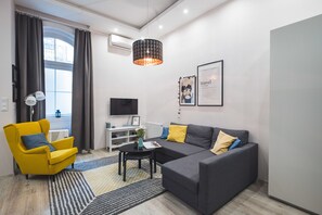 Departamento de diseñador, para no fumadores | 1 habitación, tabla de planchar con plancha, wifi gratis y ropa de cama 