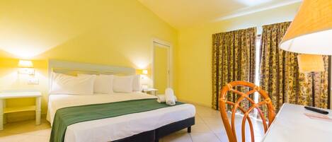 1 bedroom, in-room safe, desk, blackout drapes