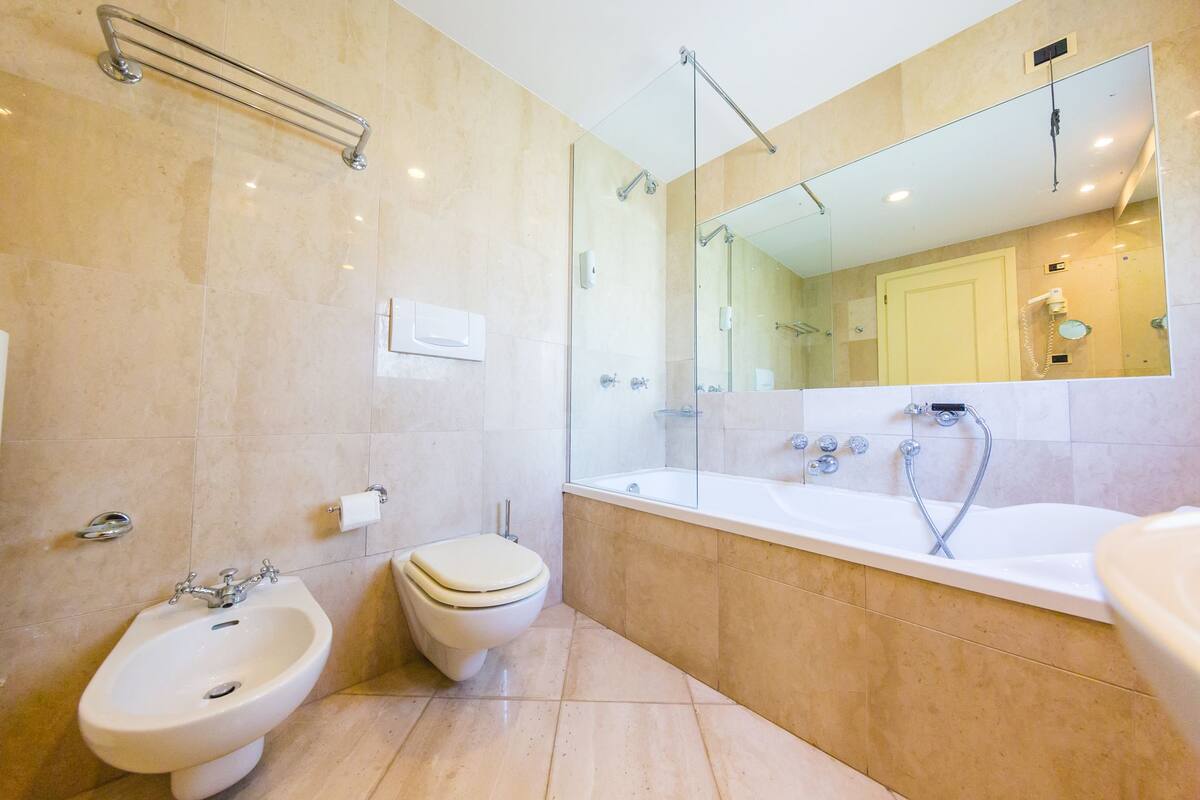 classic double or twin room | 1 bedroom, in-room safe, desk, blackout curtains