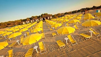 Private beach nearby, white sand, free beach shuttle, sun-loungers