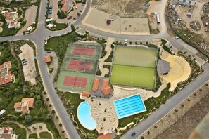 Gelanggang tenis