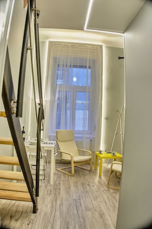 Apartment 2 | Vue sur la rue
