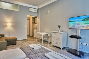Apartment | Desk, iron/ironing board, free WiFi, bed sheets - K1 Apartment (Budapest)