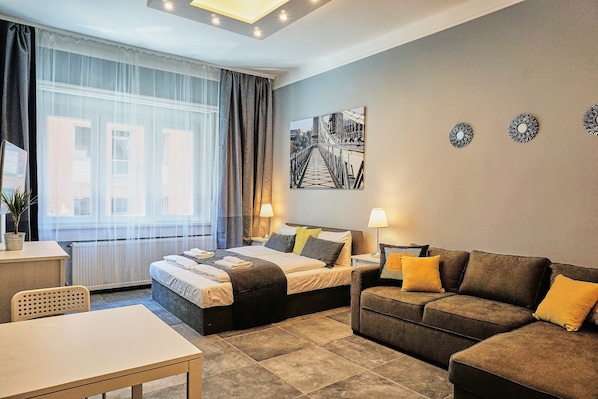 Apartment | Desk, iron/ironing board, free WiFi, bed sheets - K1 Apartment (Budapest)