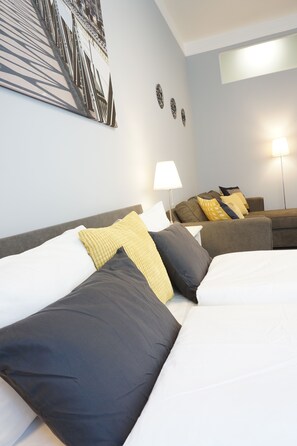 Skrivbord, strykjärn/strykbräda, gratis wi-fi och sängkläder