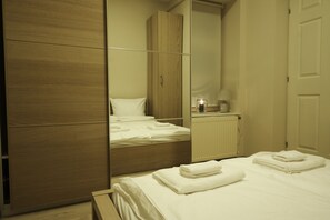 Apartment | 1 Schlafzimmer, Bügeleisen/Bügelbrett, kostenloses WLAN, Bettwäsche