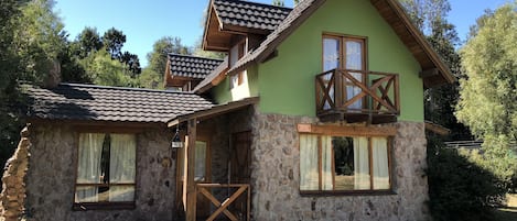 Casa familiar, 2 habitaciones, cocina, en la zona del patio | Fachada del alojamiento