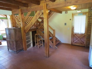 Family House, 2 Bedrooms, Kitchen, Courtyard Area | Living room