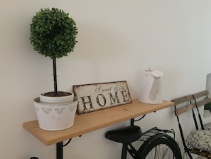 Apartment | Room amenity - Shabby Chic Apartment (Budapest)