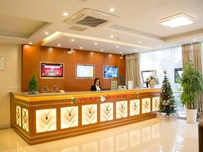 Lobby - GreenTree Inn ShenZhen Huanggang Port South Futian Road Express Hotel (Shenzhen)