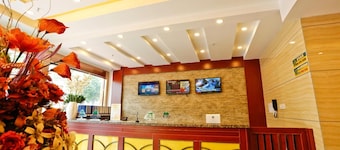 GreenTree Inn ShenZhen Huanggang Port South Futian Road Express Hotel