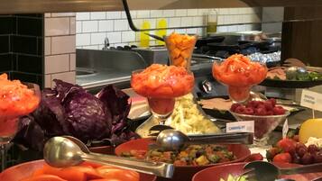 Daily buffet breakfast (USD 25 per person)