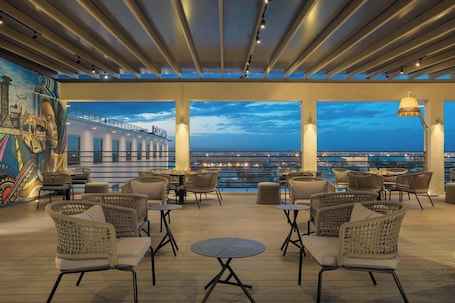 Restaurant. Four Points By Sheraton Nairobi Airport