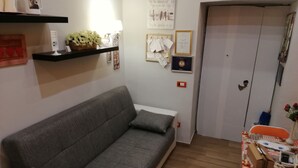LCD TV - B&B Simy (Naples)