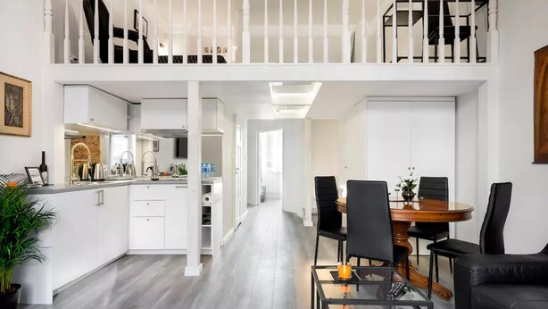 Literie de qualité supérieure, coffres-forts dans les chambres, bureau