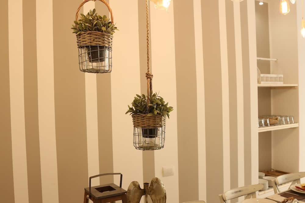 Dimi House