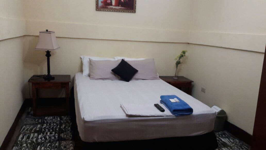 Deluxe Triple Room, 1 Bedroom, Non Smoking | In-room safe, free WiFi, bed sheets