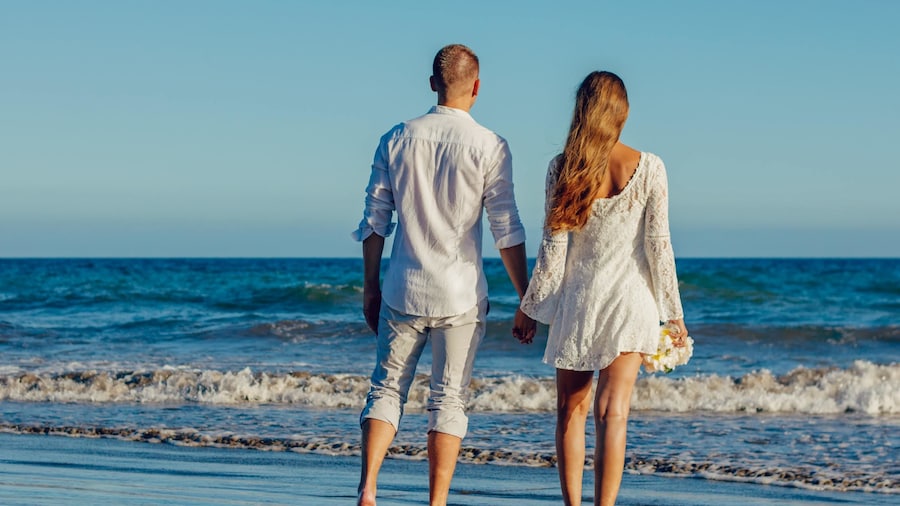 The Little Blue Bach in Oneroa Village