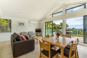 Villa, 2 Bedrooms | Living room | Flat-screen TV, DVD player