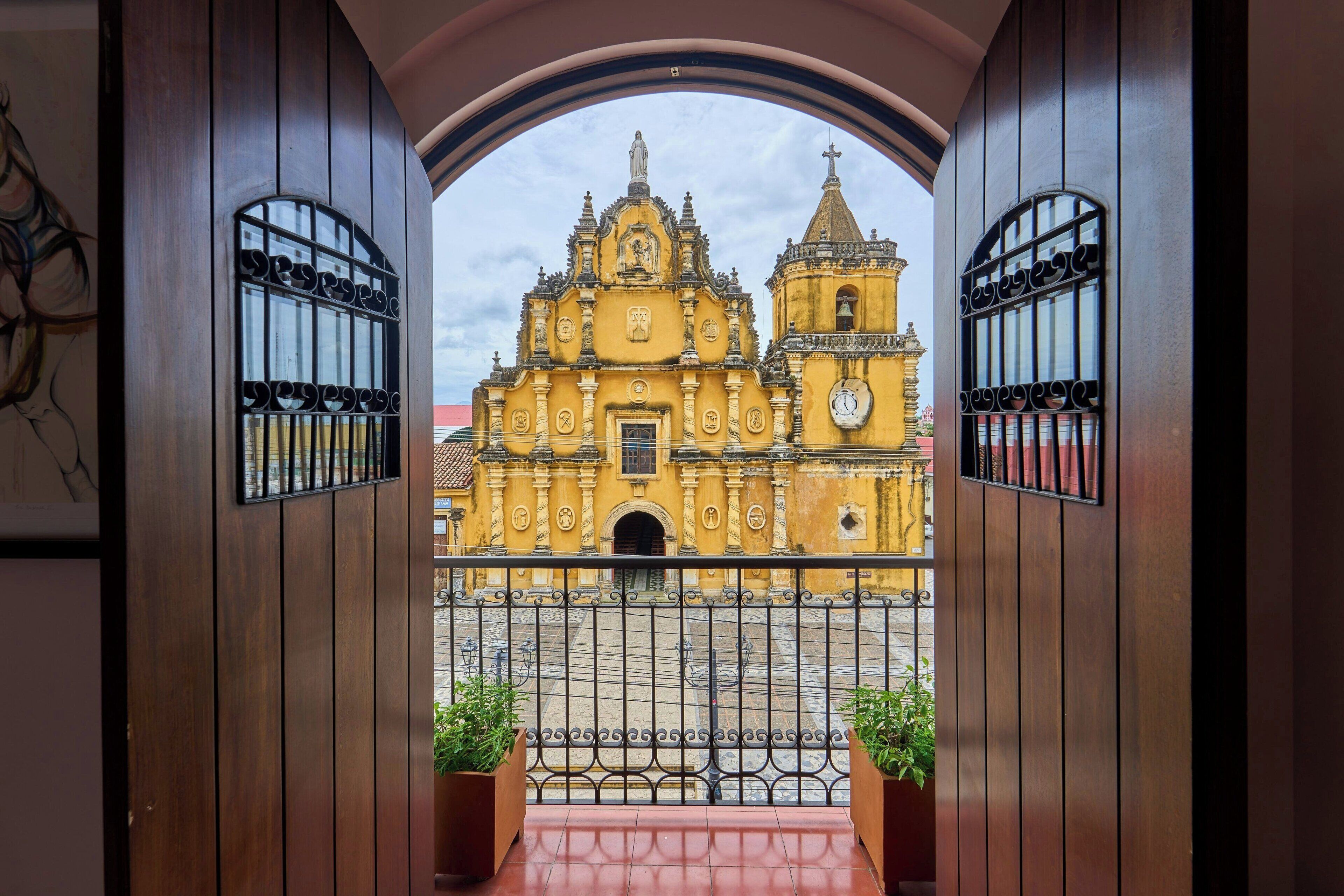 Coffres-forts dans les chambres, bureau, Wi-Fi gratuit