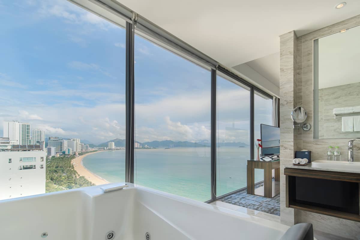 queen ann suite super king | bathroom | separate bathtub and shower, rainfall showerhead, designer toiletries