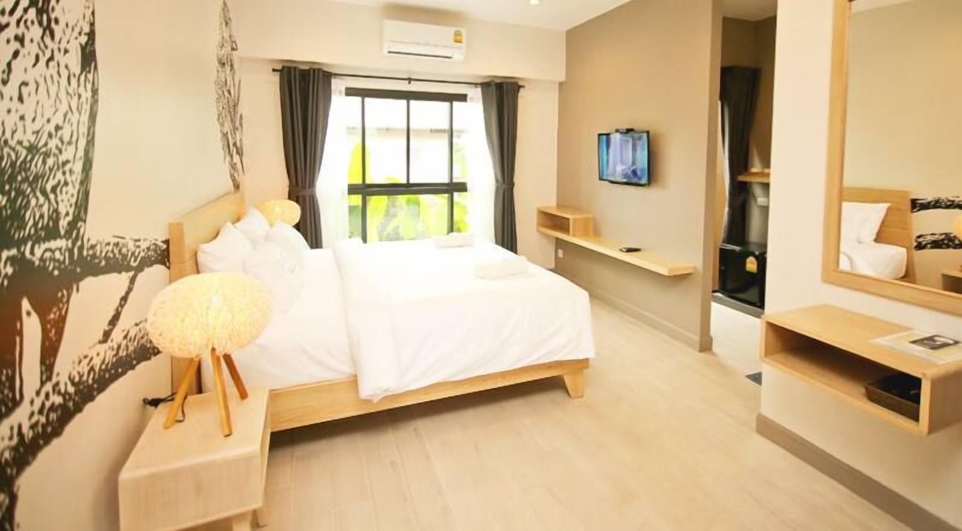 in-room safe, desk, blackout curtains, soundproofing