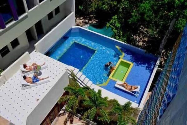 Pool | Outdoor pool