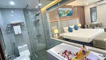 Luxury Double Room, Balcony | Balcony