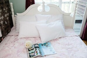 Kamar Double (Margaret) | Didekorasi berbeda-beda