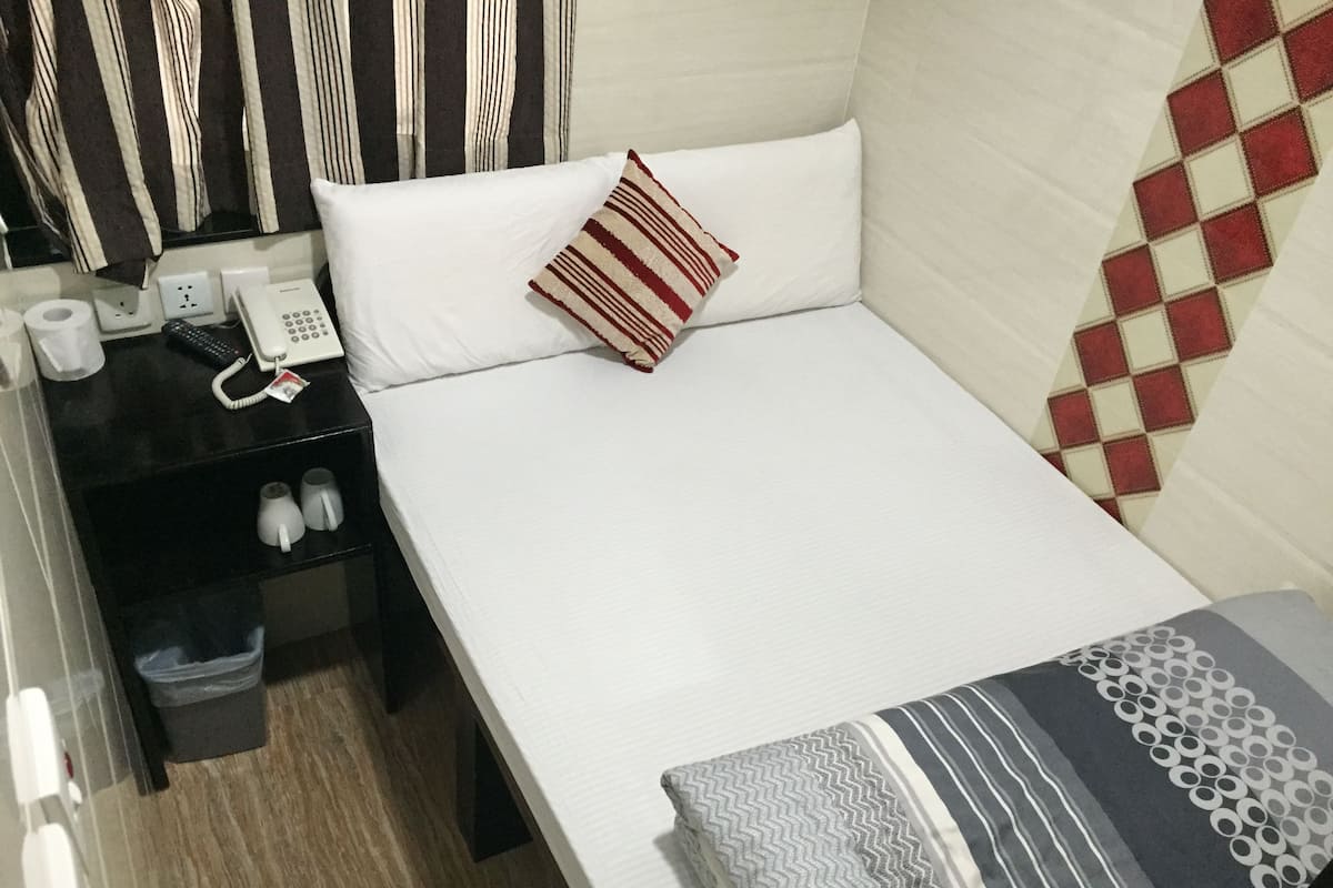 Double Room | Iron/ironing board (on request), WiFi (free)