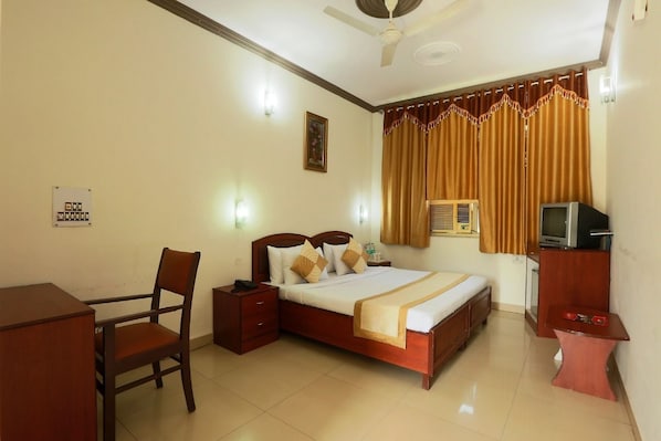 1 bedroom, Egyptian cotton sheets, premium bedding, pillow-top beds