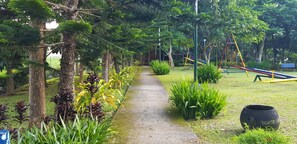 Zona de juegos infantil al aire libre