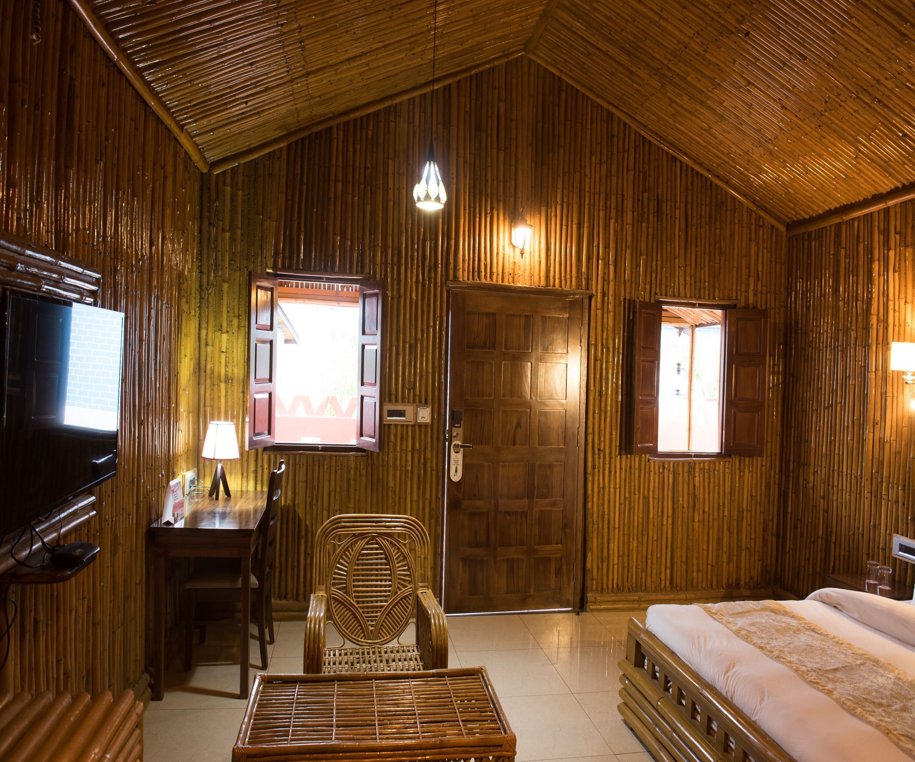 Minibar, in-room safe, rollaway beds, free WiFi