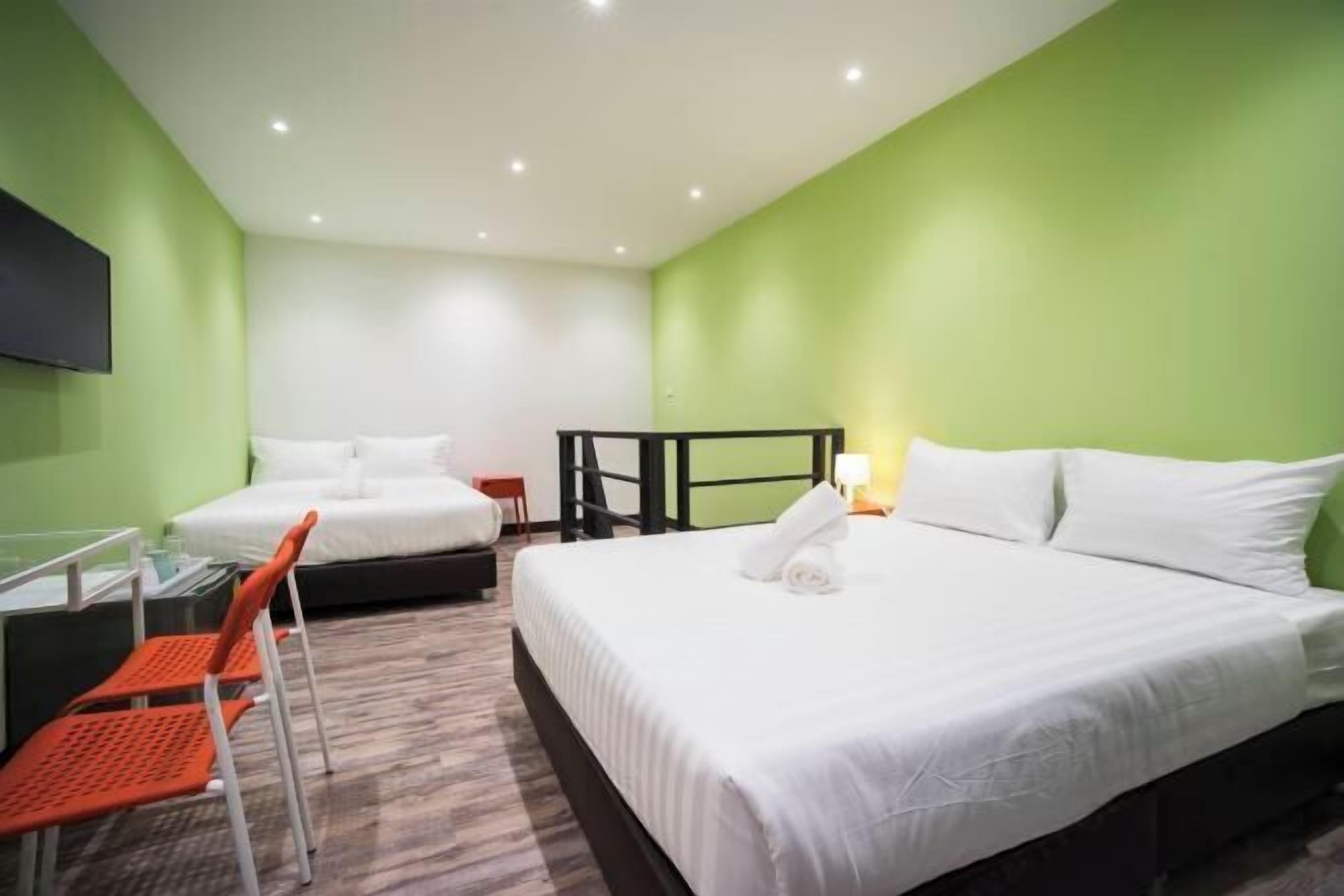 In-room safe, blackout curtains, free WiFi, bed sheets