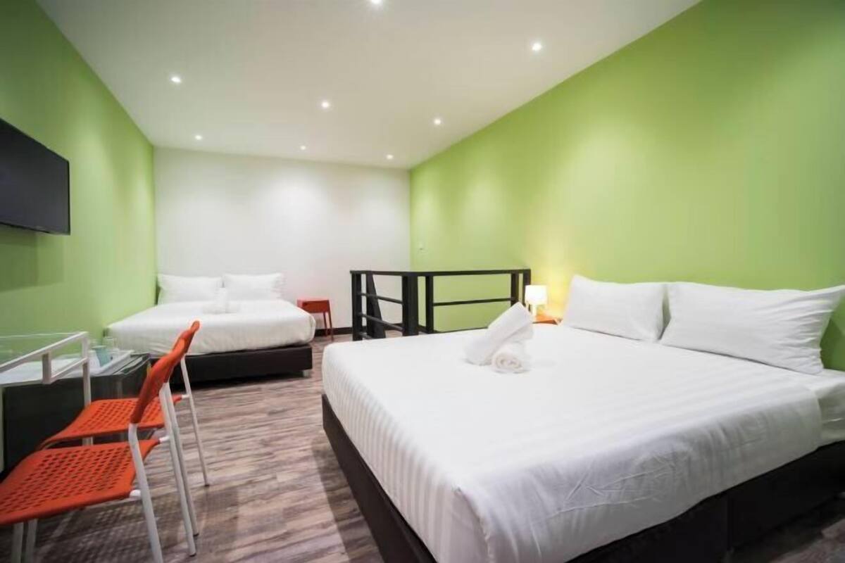 In-room safe, blackout curtains, free WiFi, bed sheets