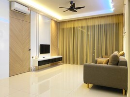 Amadel Residence 11 | Living area
